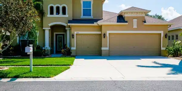 1760 MIRA LAGO