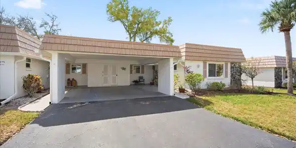 2320 AQUABLUFF PLACE