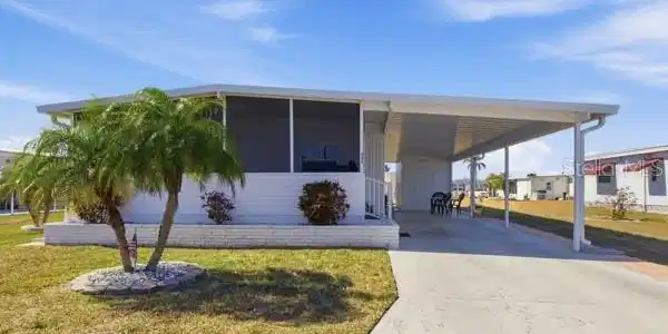 499 LONGWOOD DRIVE