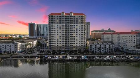 371 CHANNELSIDE WALK WAY