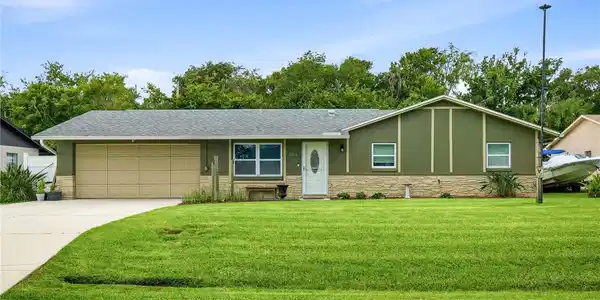 2812 TRAVELERS PALM DRIVE