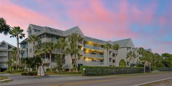 5557 SEA FOREST DRIVE