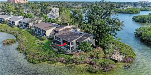 1505 PELICAN POINT DRIVE