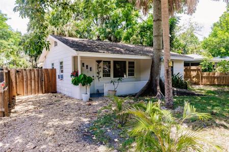 1817 EDGEWATER DRIVE
