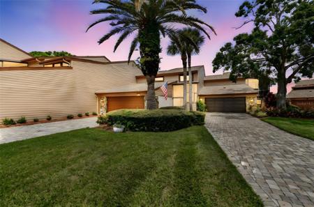 2455 LAKE POINT LANE