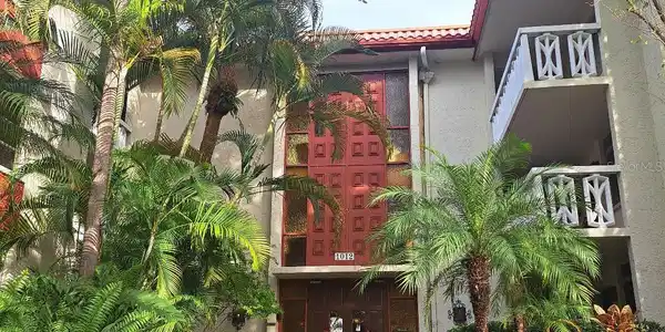 1012 PEARCE DRIVE