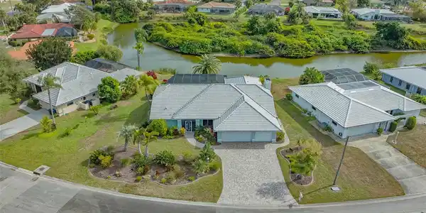 416 W ROSSETTI DRIVE
