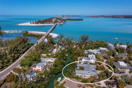 677 LANDS END DRIVE