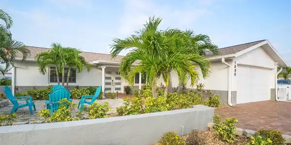1006 SAGO PALM WAY