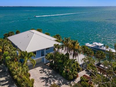 876 TARAWITT DRIVE