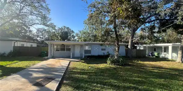 3520 W PAUL AVENUE