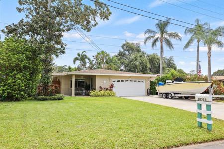 10325 BLOSSOM LAKE