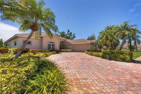 8734 GREY OAKS