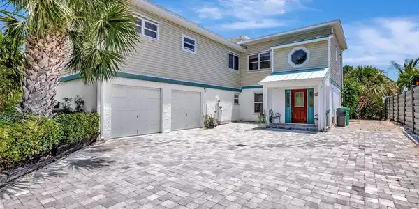 217 MARINA DRIVE