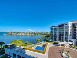 6 BELLEVIEW