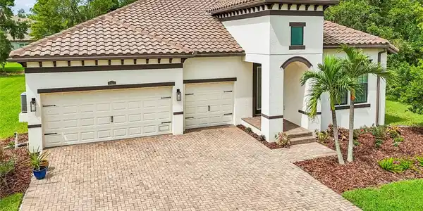 7872 MARSH POINTE DRIVE
