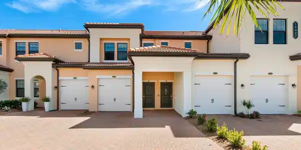 10027 CROOKED CREEK DRIVE