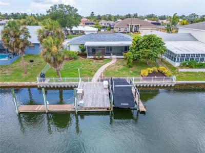 721 KINGSTON COURT