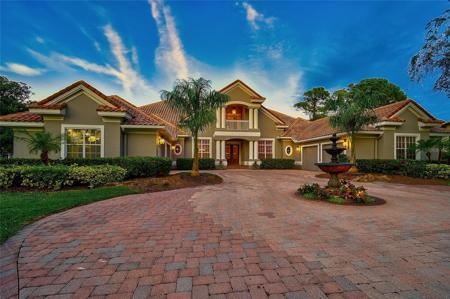 854 MACEWEN DRIVE
