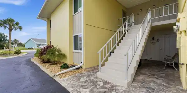 101 LOUELLA LANE