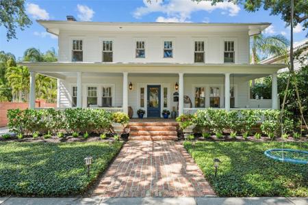 2523 W SUNSET DRIVE