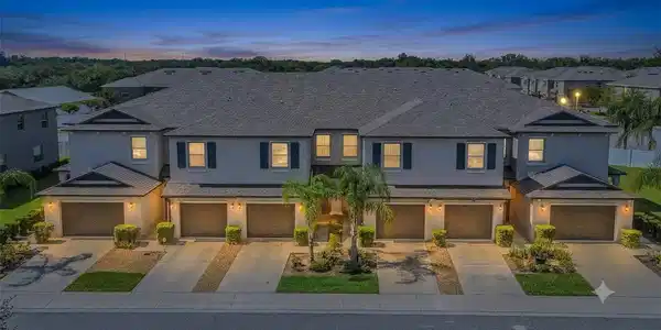 817 ROYAL EMPRESS DRIVE