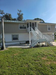 4472 MARINER ROAD