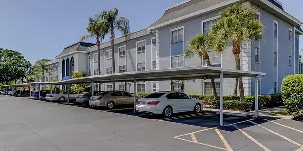 1706 BELLEAIR FOREST DRIVE