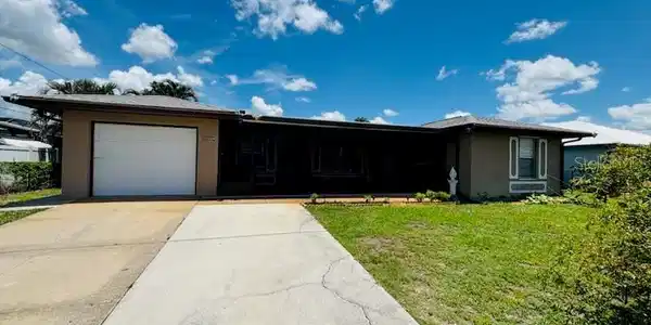 27064 OMNI LANE