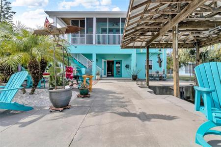 2571 N SENECA POINT