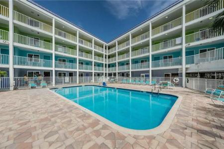 445 S GULFVIEW BOULEVARD