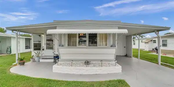 10909 LONDON DRIVE