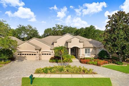 236 HIGHLAND WOODS
