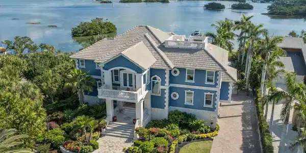 144 N CASEY KEY ROAD