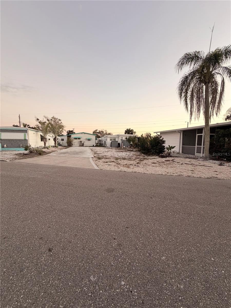Image 1 Image 1