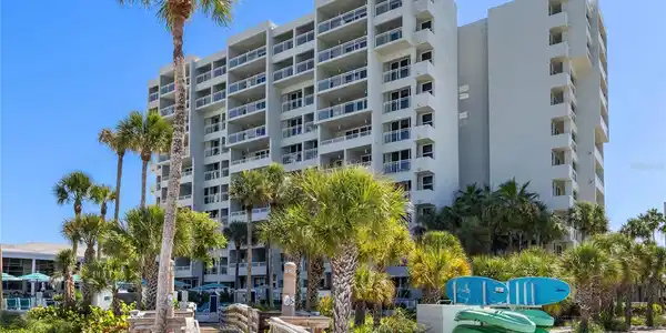 210 SANDS POINT ROAD