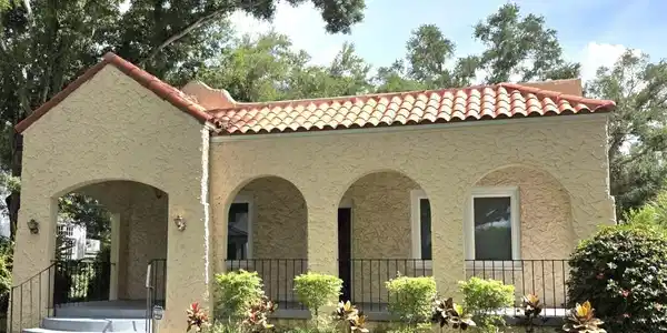 2630 W SUNSET DRIVE