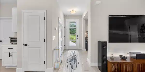 Image 4 Image 4