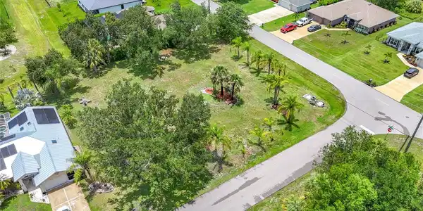 27423 DEEP CREEK OR 397 CARTAGENA BOULEVARD