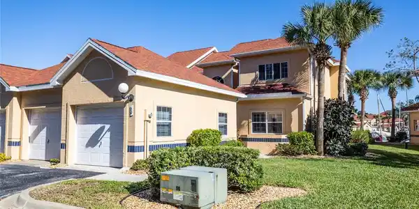 20 MARINA POINT PLACE