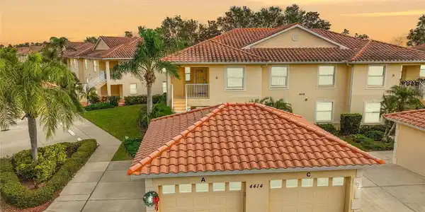 4414 CORSO VENETIA BOULEVARD
