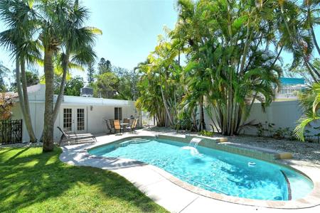 656 AVENIDA DE MAYO