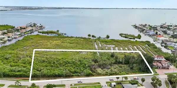 0 N BANANA RIVER DR