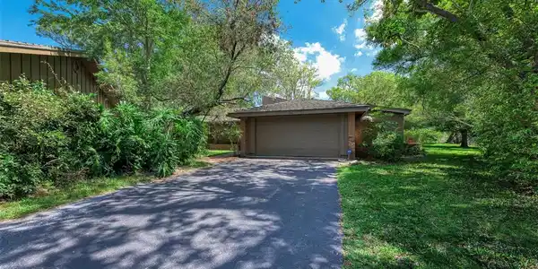 1311 WATER OAK N