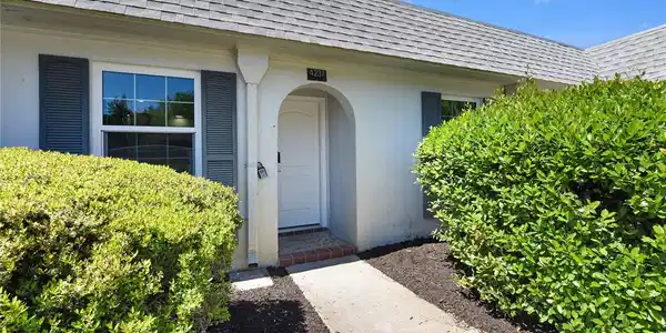 4237 SHELDON PLACE