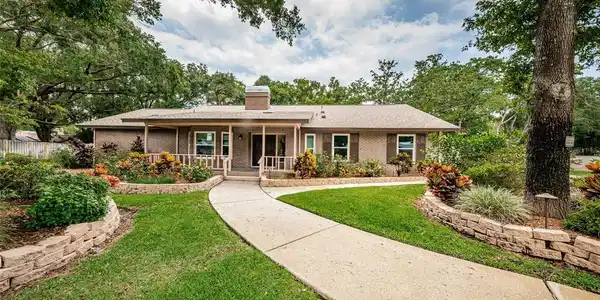 3041 KEVLYN COURT