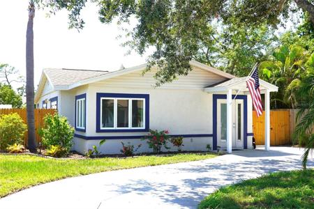 204 36TH STREET W