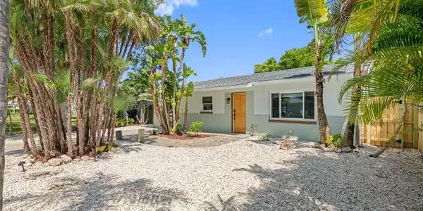 1505 BAY PINE BOULEVARD