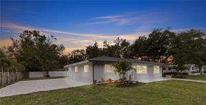 2300 ROSELAWN