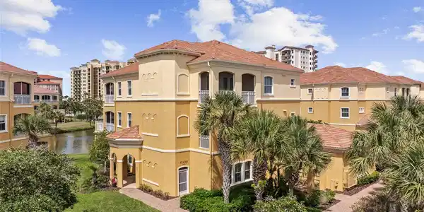 165 AVENUE DE LA MER